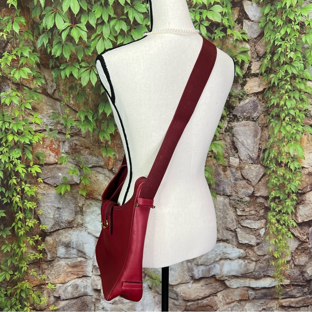 AUTHENTIC HERMES Clemence Tsako Hobo Rouge Adjustable Shoulder Strap Bag - Picture 4 of 15